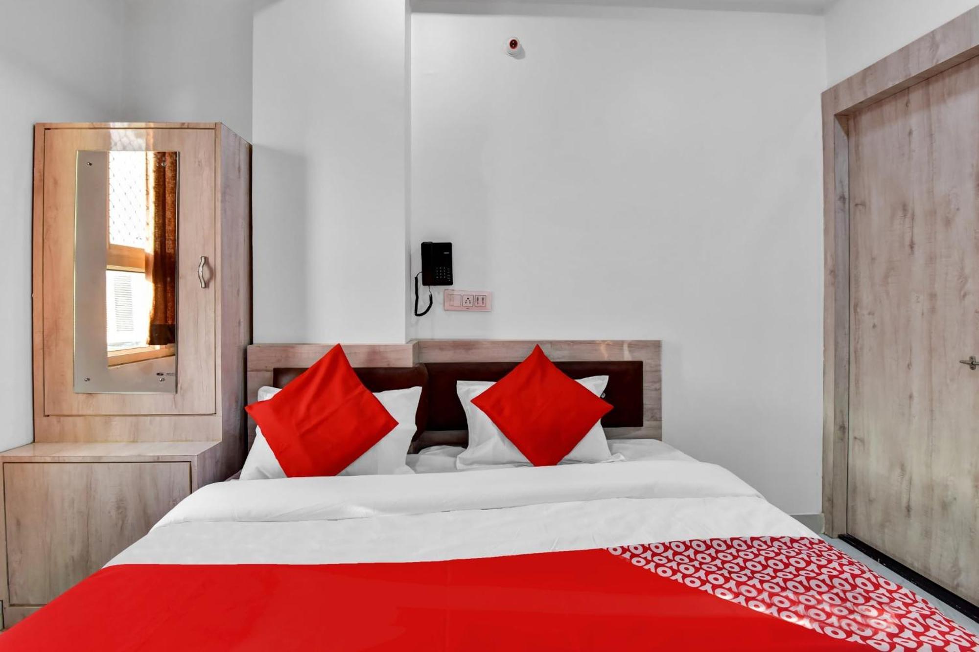 Hotel O Grand L M Ajmer Bagian luar foto