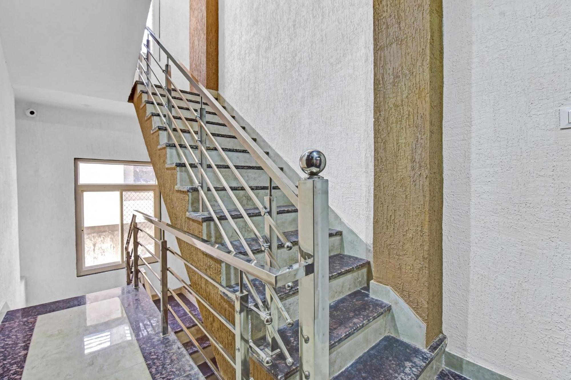 Hotel O Grand L M Ajmer Bagian luar foto